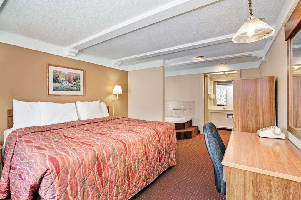 Knights Inn Charleston West Virginia Номер фото