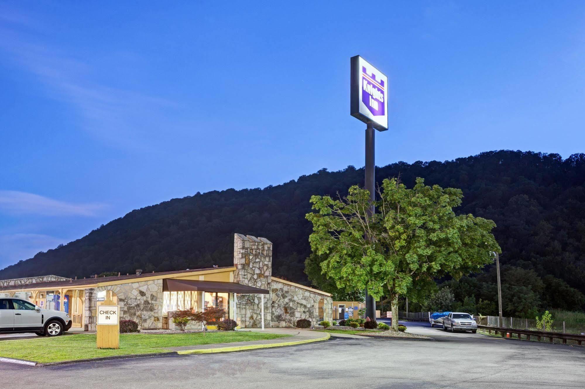 Knights Inn Charleston West Virginia Экстерьер фото
